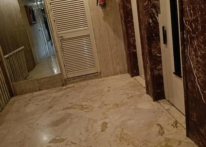 ألترا لوكس بالمهندسين
